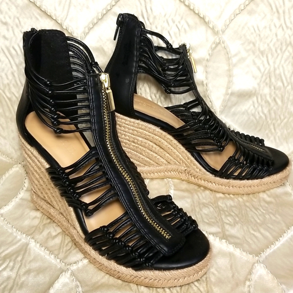 Egyptian Style Strappy Expadrilles Women's Black  Sandals .